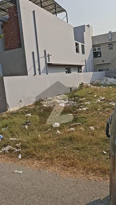 One Kanal Prime Location Urgent Sale