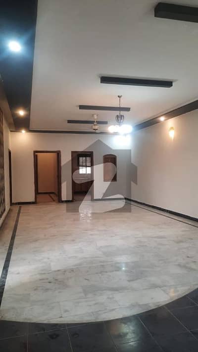 ای ۔ 11 اسلام آباد میں 7 کمروں کا 8 مرلہ مکان 2.25 لاکھ میں کرایہ پر دستیاب ہے۔