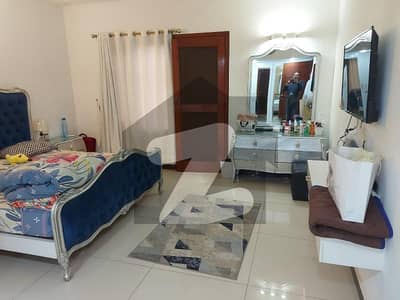 پی ای سی ایچ ایس بلاک 2 پی ای سی ایچ ایس,جمشید ٹاؤن,کراچی میں 3 کمروں کا 7 مرلہ زیریں پورشن 3.4 کروڑ میں برائے فروخت۔