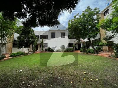 لالہ زار سوسائٹی ناردرن بائی پاس,کراچی میں 10 کمروں کا 3 کنال مکان 30.0 کروڑ میں برائے فروخت۔