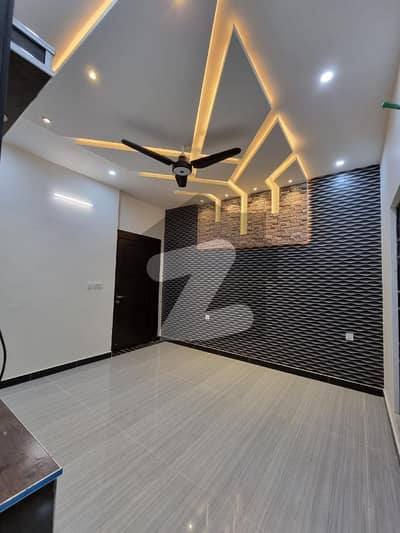 M BLOCK, 10 MARLA NEW HOUSE AVAILABLE FOR RENT