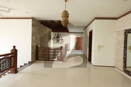 ڈی ایچ اے فیز 6 ڈی ایچ اے ڈیفینس,کراچی میں 9 کمروں کا 2 کنال مکان 30.0 کروڑ میں برائے فروخت۔