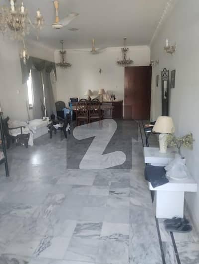 ڈی ایچ اے فیز 6 ڈی ایچ اے ڈیفینس,کراچی میں 6 کمروں کا 1 کنال مکان 12.0 کروڑ میں برائے فروخت۔