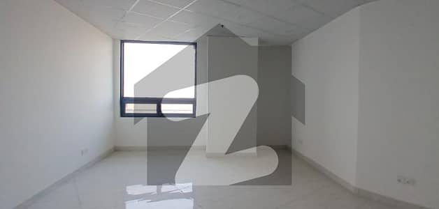 Exceptional Spaces Available Office 367 Square Feet For Rent In Main Boulevard Gulberg!