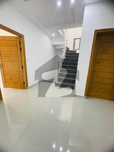 5 MARLA HOUSE AVAILABLE FOR SALE