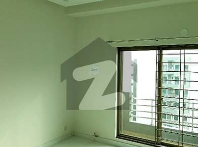 عسکری 11 - سیکٹر ڈی عسکری 11,عسکری,لاہور میں 3 کمروں کا 10 مرلہ فلیٹ 1.4 لاکھ میں کرایہ پر دستیاب ہے۔