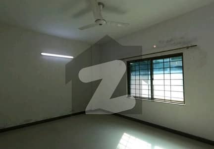 Askari 11 - Sector B 10 Marla Flat Up For Rent