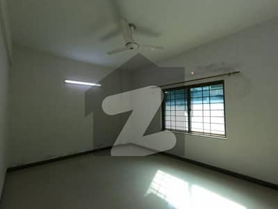 Neat and Clean 10 Marla 4 Beds House For Rent in Askari - 10 Sec - B