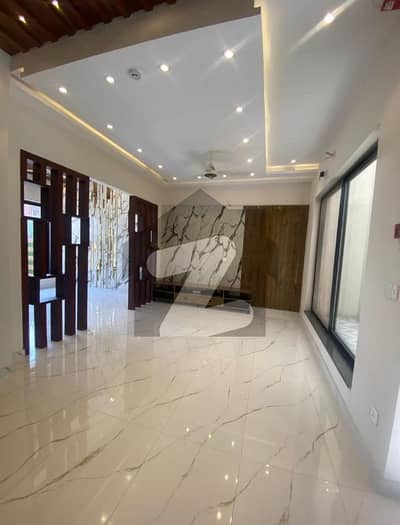 ڈی ایچ اے 9 ٹاؤن ڈیفنس (ڈی ایچ اے),لاہور میں 3 کمروں کا 8 مرلہ مکان 1.5 لاکھ میں کرایہ پر دستیاب ہے۔ ڈی ایچ اے 9 ٹاؤن ڈیفنس (ڈی ایچ اے),لاہور میں 3 کمروں کا 8 مرلہ مکان 1.5 لاکھ میں کرایہ پر دستیاب ہے۔