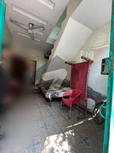 الحفیظ گارڈن روڈ لاہور میں 3 کمروں کا 3 مرلہ مکان 98.0 لاکھ میں برائے فروخت۔