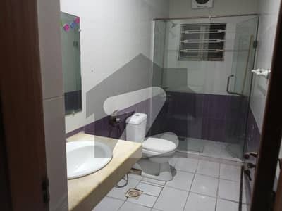 بحریہ ٹاؤن فیز 7 بحریہ ٹاؤن راولپنڈی,راولپنڈی میں 3 کمروں کا 10 مرلہ بالائی پورشن 60.0 ہزار میں کرایہ پر دستیاب ہے۔