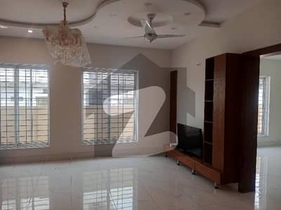 10 Marla Upper Portion Available For Rent