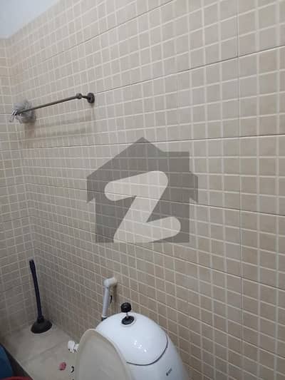 1 kanal uper portion lower lock