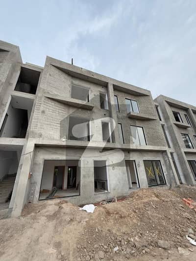 5 Marla Signature Town Houses For Sale in Etihad Town Phase 1 On Main Raiwind Road Lahore on 3 Years Payment Plan