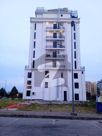 بحریہ بزنس ڈسٹرکٹ بحریہ ٹاؤن فیز 8,بحریہ ٹاؤن راولپنڈی,راولپنڈی میں 5 مرلہ کمرشل پلاٹ 7.5 کروڑ میں برائے فروخت۔