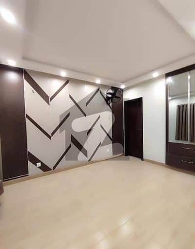 بحریہ ٹاؤن سیکٹر ای بحریہ ٹاؤن,لاہور میں 1 کمرے کا 2 مرلہ فلیٹ 35.0 ہزار میں کرایہ پر دستیاب ہے۔