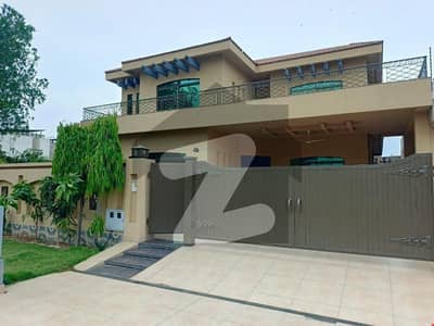 12-MARLA BUNGALOW IS AVAILABLE FOR SALE IN THE BEST BLOCK OF EDEN AVENUE NEAR DHA LAHORE
