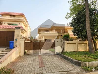 1022 Sq Yards Duplex Property Two Houses Prime F-10