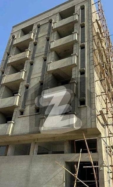 A 700 Square Feet Flat In Karachi Is On The Market For Sale