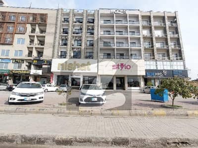 بحریہ ٹاؤن فیز 7 بحریہ ٹاؤن راولپنڈی,راولپنڈی میں 2 کمروں کا 11 مرلہ پینٹ ہاؤس 3.0 کروڑ میں برائے فروخت۔