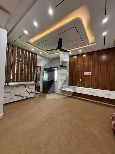 فیڈرل بی ایریا ۔ بلاک 13 فیڈرل بی ایریا,کراچی میں 8 کمروں کا 16 مرلہ مکان 11.75 کروڑ میں برائے فروخت۔