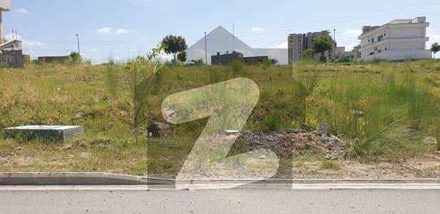 Height location, Front Back open 1.5 Kanal Exclusive plot