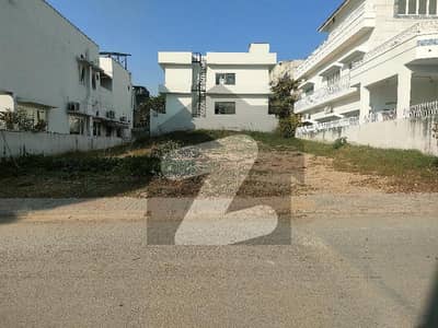 1 Kanal South Face Level Plot For Sale IN Sector E DHA Phase 2 Islamabad: