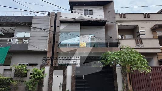 بسم اللہ ہاؤسنگ سکیم ۔ بلاک بی بسم اللہ ہاؤسنگ سکیم,جی ٹی روڈ,لاہور میں 5 کمروں کا 5 مرلہ مکان 2.3 کروڑ میں برائے فروخت۔