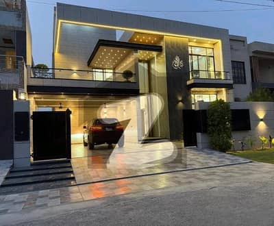 1 KANAL MODERATE SPACIOUS BUNGALOW AT HOT LOCATION AVAILABLE FOR SALE IN IEP ENGINEERING TOWN DEFENCE ROAD LAHORE