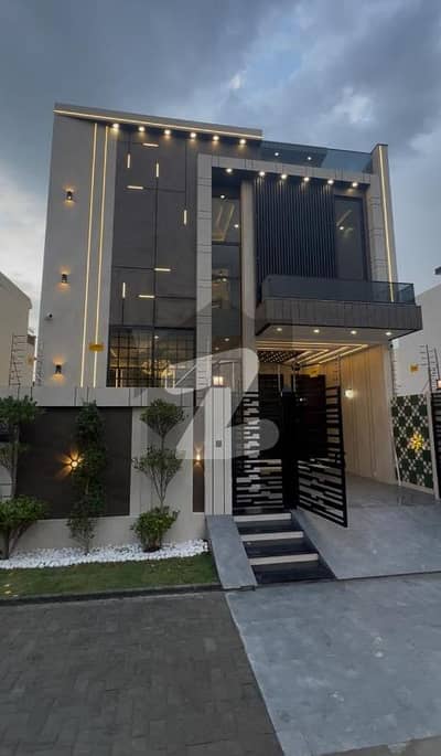 Prime Location 5 Marla House For sale In Central Park - Block A1 Lahore Prime Location 5 Marla House For sale In Central Park - Block A1 Lahore