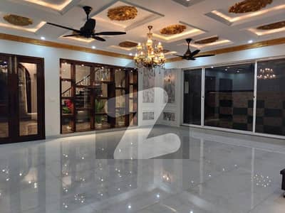 بحریہ ٹاؤن سیکٹر سی بحریہ ٹاؤن,لاہور میں 5 کمروں کا 10 مرلہ مکان 1.2 لاکھ میں کرایہ پر دستیاب ہے۔ بحریہ ٹاؤن سیکٹر سی بحریہ ٹاؤن,لاہور میں 5 کمروں کا 10 مرلہ مکان 1.2 لاکھ میں کرایہ پر دستیاب ہے۔