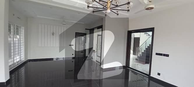 House For Rent 12Marla