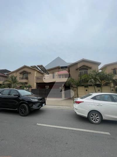 Beautiful 17 Marla 5 Bed Brig House On Main Boulevard with Extra Land Urgent For Sale