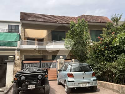 آئی ۔ 8 اسلام آباد میں 3 کمروں کا 12 مرلہ زیریں پورشن 1.8 لاکھ میں کرایہ پر دستیاب ہے۔