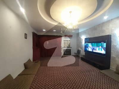 ڈی ایچ اے فیز 1 ڈیفنس (ڈی ایچ اے),لاہور میں 5 کمروں کا 1 کنال مکان 8.5 کروڑ میں برائے فروخت۔ ڈی ایچ اے فیز 1 ڈیفنس (ڈی ایچ اے),لاہور میں 5 کمروں کا 1 کنال مکان 8.5 کروڑ میں برائے فروخت۔