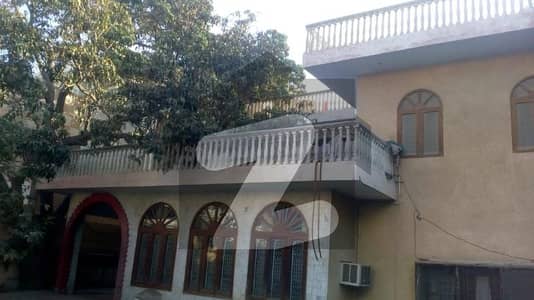 Prime Commercial Rental Space House