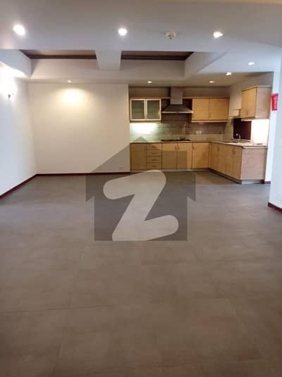 2 bedroom unfurnished apartment available for rent