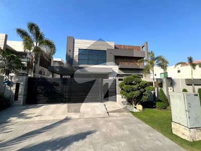 FULLY FURNISHED 1-KANAL MODERN DESIGN ELEGANT AND FULLY MAINTAINED SUPER HOT LOCATED BUNGALOW IS AVAILABLE IN THE BEST BLOCK OF DHA LAHORE.