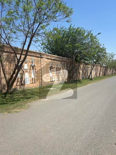 نیو لاهور سٹی لاہور میں 10 مرلہ رہائشی پلاٹ 76.0 لاکھ میں برائے فروخت۔