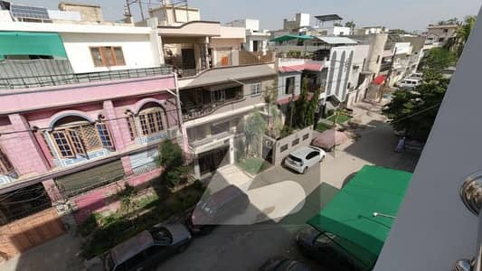 گلشنِ اقبال - بلاک 5 گلشنِ اقبال,گلشنِ اقبال ٹاؤن,کراچی میں 11 کمروں کا 10 مرلہ مکان 10.5 کروڑ میں برائے فروخت۔