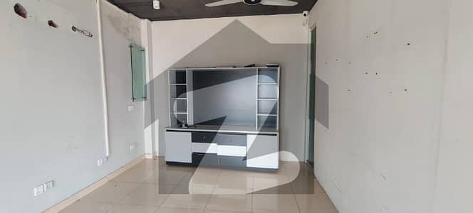 ڈی ایچ اے فیز 1 - بلاک کے فیز 1,ڈیفنس (ڈی ایچ اے),لاہور میں 4 مرلہ عمارت 6.9 کروڑ میں برائے فروخت۔