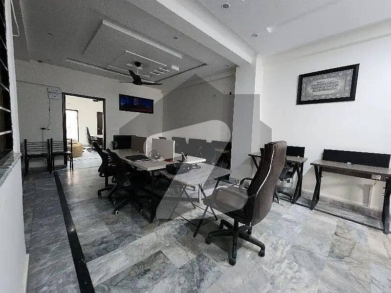1000seq-farneshd-office-with-all-setup-office-for-rent-hot-location