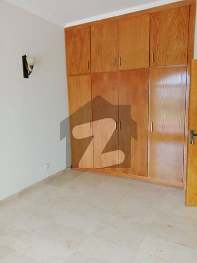 بحریہ انکلیو - سیکٹر سی 1 بحریہ انکلیو,بحریہ ٹاؤن,اسلام آباد میں 5 کمروں کا 10 مرلہ مکان 1.5 لاکھ میں کرایہ پر دستیاب ہے۔ بحریہ انکلیو - سیکٹر سی 1 بحریہ انکلیو,بحریہ ٹاؤن,اسلام آباد میں 5 کمروں کا 10 مرلہ مکان 1.5 لاکھ میں کرایہ پر دستیاب ہے۔