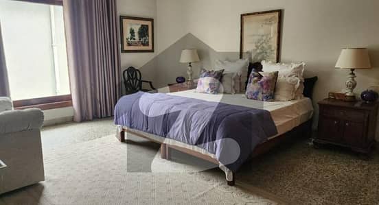 ایف ۔ 10 اسلام آباد میں 1 کمرے کا 8 مرلہ کمرہ 80.0 ہزار میں کرایہ پر دستیاب ہے۔