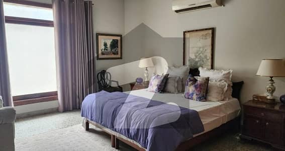 F-10 Fully Furnished Sharing Room Only Single Female Beautiful Location F-10 Fully Furnished Sharing Room Only Single Female Beautiful Location