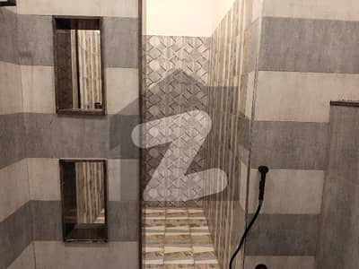 واپڈا ٹاؤن گوجرانوالہ میں 5 کمروں کا 10 مرلہ مکان 1.0 لاکھ میں کرایہ پر دستیاب ہے۔