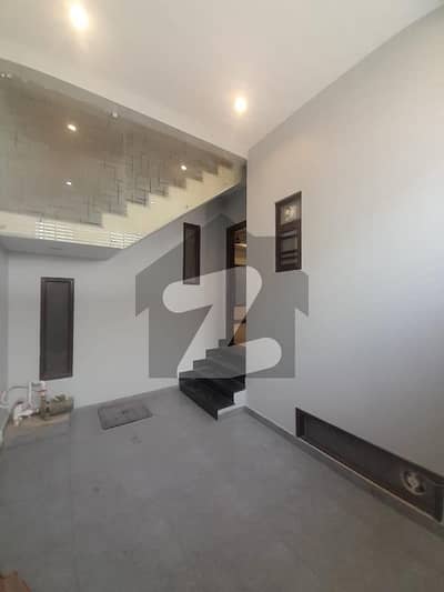 100 Square Yard Well Maintained house available for Rent