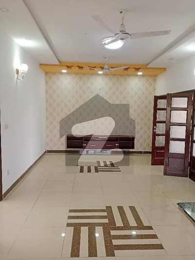 10 marla upper portion available for rent sector A bahria enclave Islamabad 10 marla upper portion available for rent sector A bahria enclave Islamabad