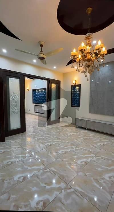 بحریہ ٹاؤن ۔ غزنوی بلاک بحریہ ٹاؤن ۔ سیکٹر ایف,بحریہ ٹاؤن,لاہور میں 5 کمروں کا 10 مرلہ مکان 1.9 لاکھ میں کرایہ پر دستیاب ہے۔ بحریہ ٹاؤن ۔ غزنوی بلاک بحریہ ٹاؤن ۔ سیکٹر ایف,بحریہ ٹاؤن,لاہور میں 5 کمروں کا 10 مرلہ مکان 1.9 لاکھ میں کرایہ پر دستیاب ہے۔