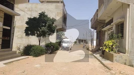 پِیر احمد زمان ٹاؤن - بلاک 1 پِیر احمد زمان ٹاؤن,گداپ ٹاؤن,کراچی میں 5 مرلہ رہائشی پلاٹ 75.5 لاکھ میں برائے فروخت۔